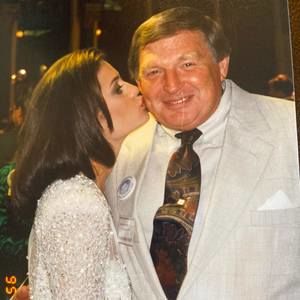 Meet your Posher, Paula